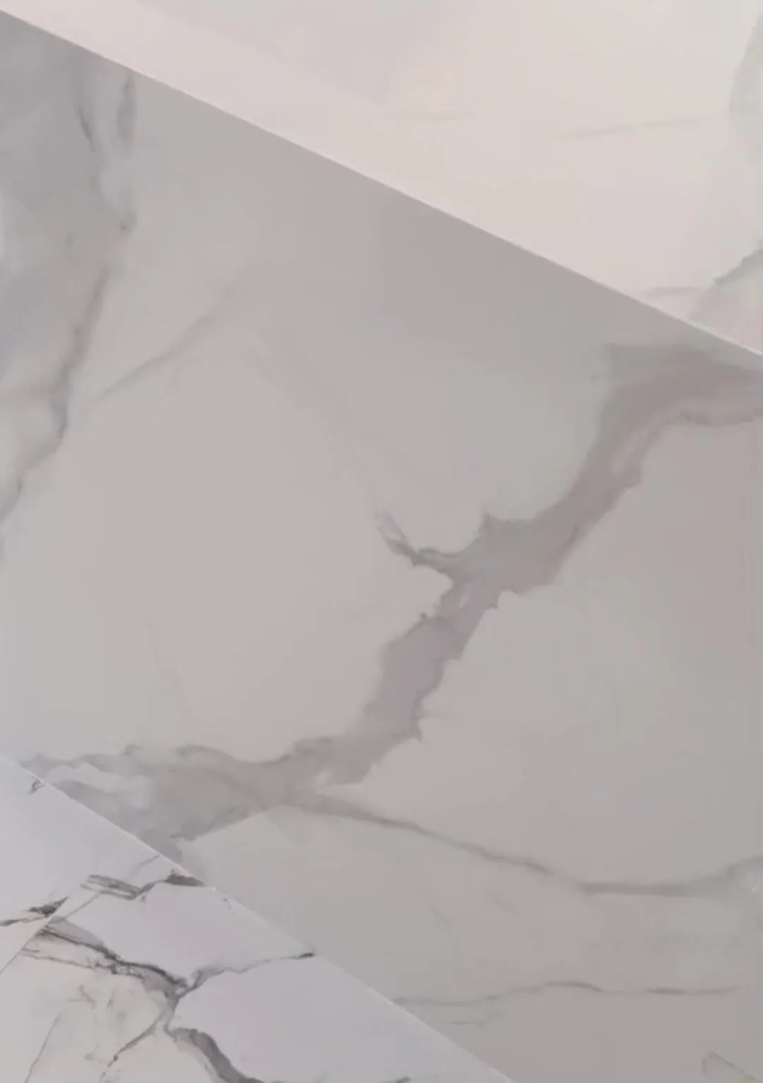 Detalle de veta — Calacatta